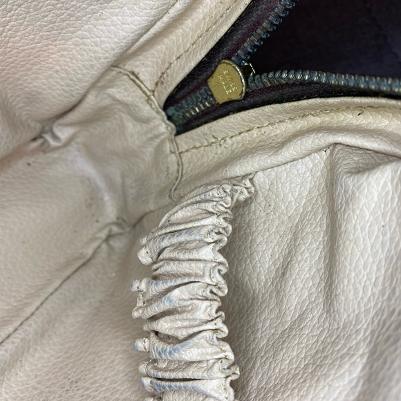 Louis Vuitton Vintage Monogram Trousse Toilette 23 - Picture 11 of 15